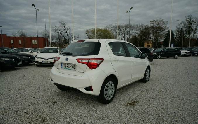 Toyota Yaris cena 42000 przebieg: 179561, rok produkcji 2018 z Skawina małe 529